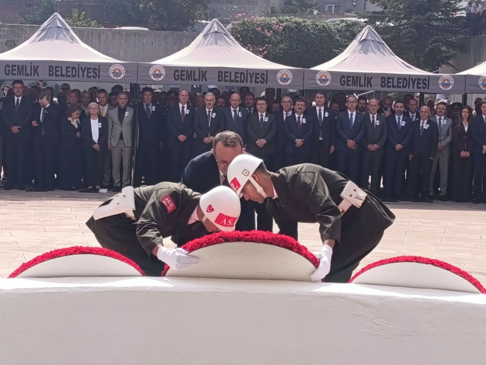 3'nc&uuml; Cumhurbaşkanı Celal Bayar, vefatının 40'ıncı yıl d&ouml;n&uuml;m&uuml;nde Bursa'da anıldı