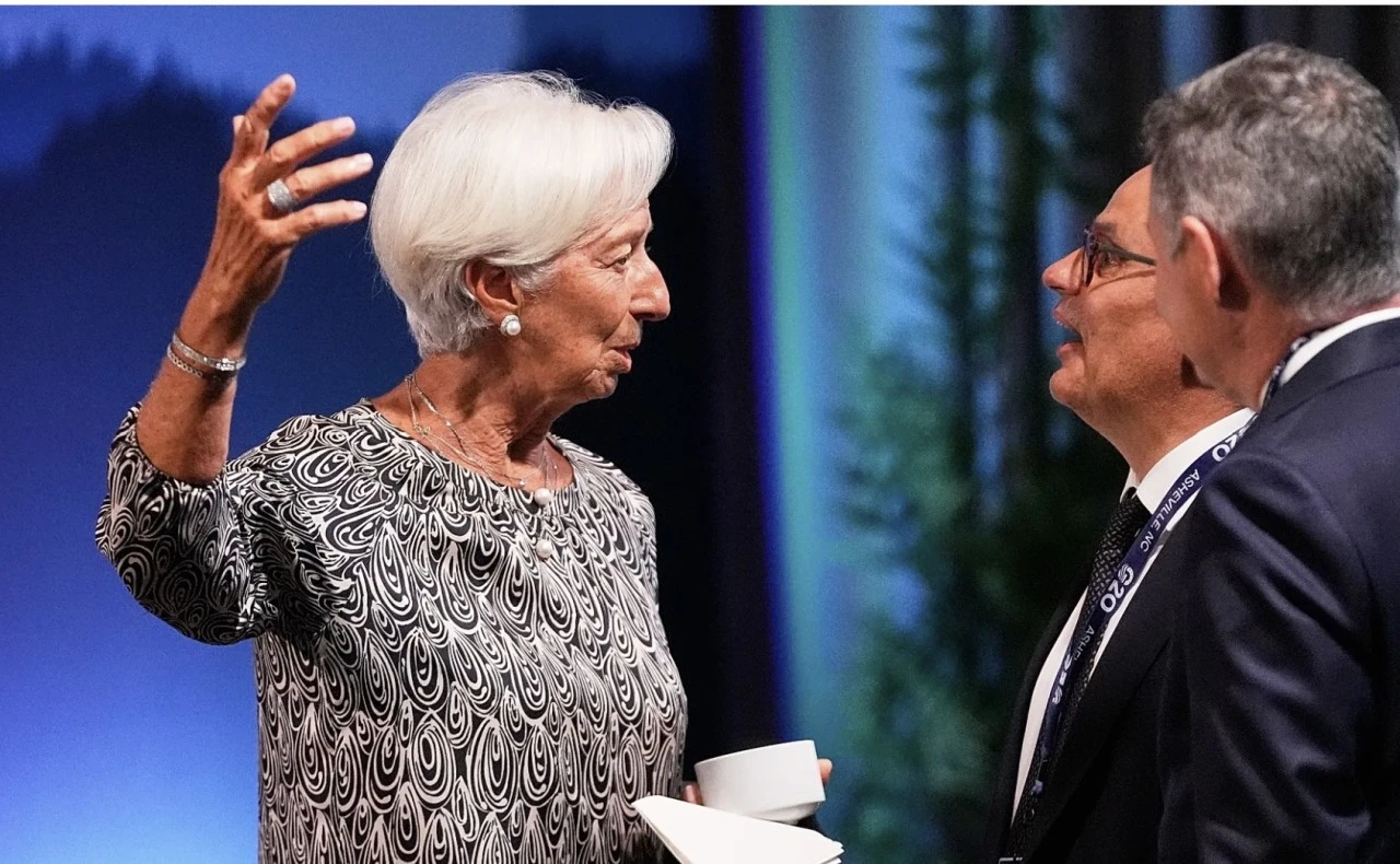 Avrupa Merkez Bankası'nın faiz artırımı neredeyse kesin, gerek&ccedil;esi ise belirsiz