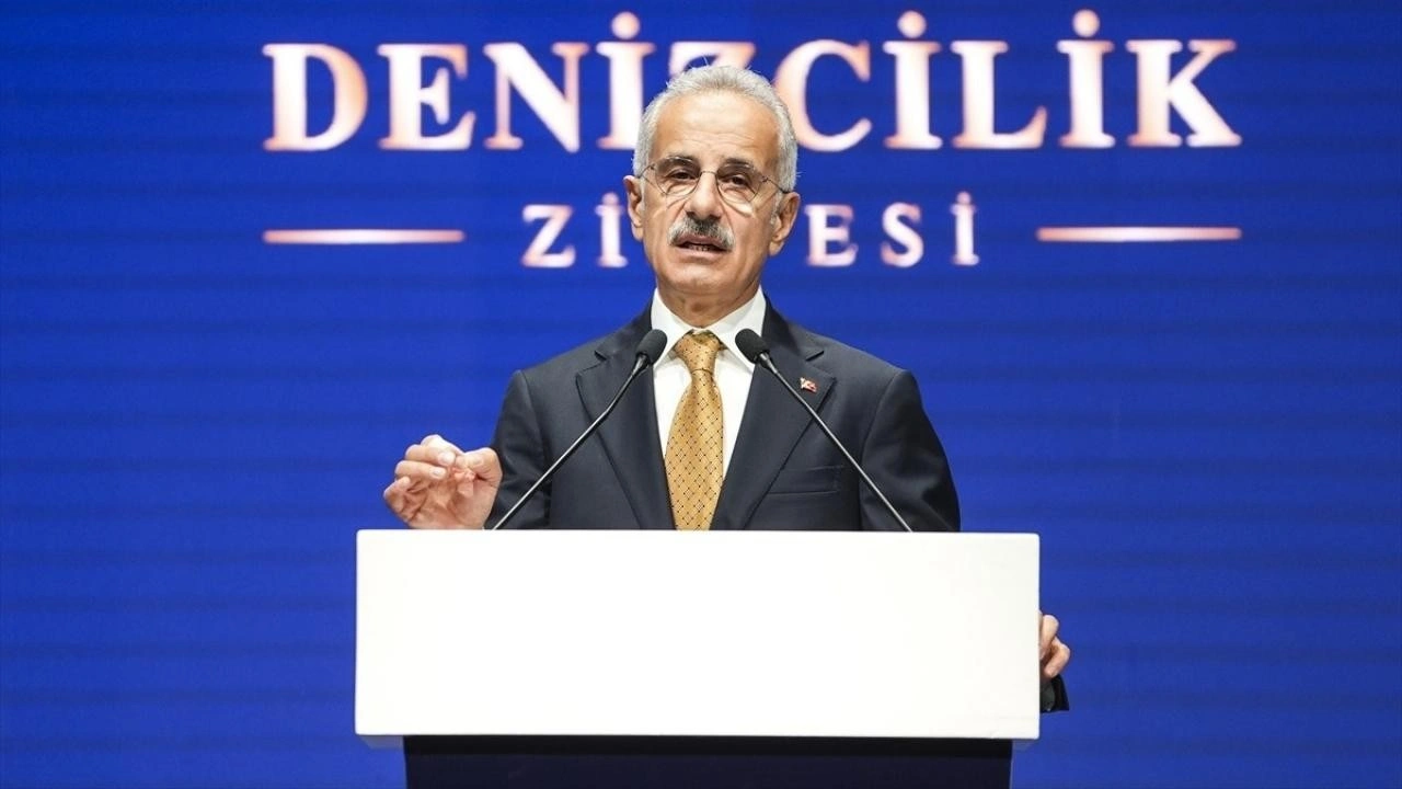 Bakan Uraloğlu: Boğazlarımızdan ge&ccedil;en gemi sayısı 2 milyonu aştı