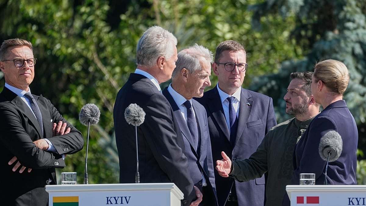 Batılı liderler Kiev&rsquo;de, Ukrayna ordusu Rusya&rsquo;nın Ozon firmasını hedef alıyor
