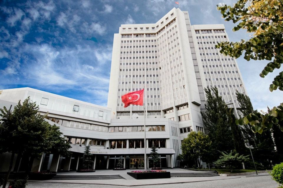 Dışişleri Bakanlığı: AB, T&uuml;rkiye'yi uzaklaştırmak isteyenlerin aracı olmamalı