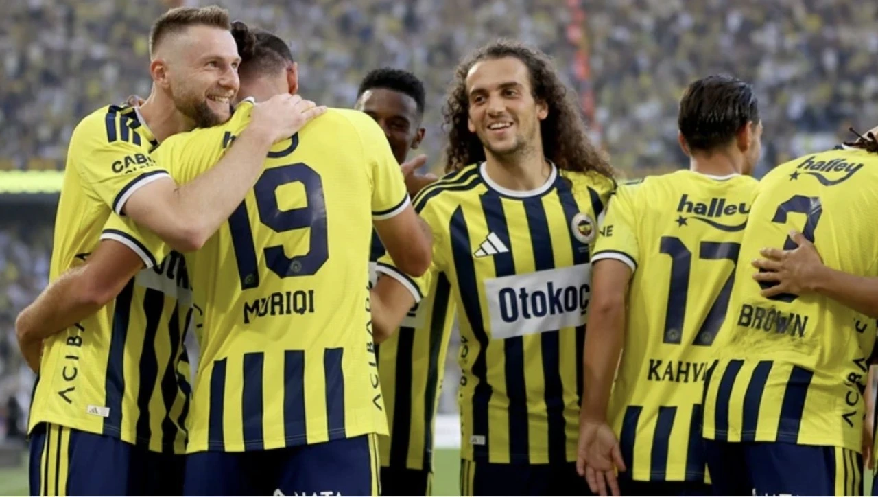 Fenerbah&ccedil;e, Ey&uuml;pspor'u tarihi skorla mağlup etti
