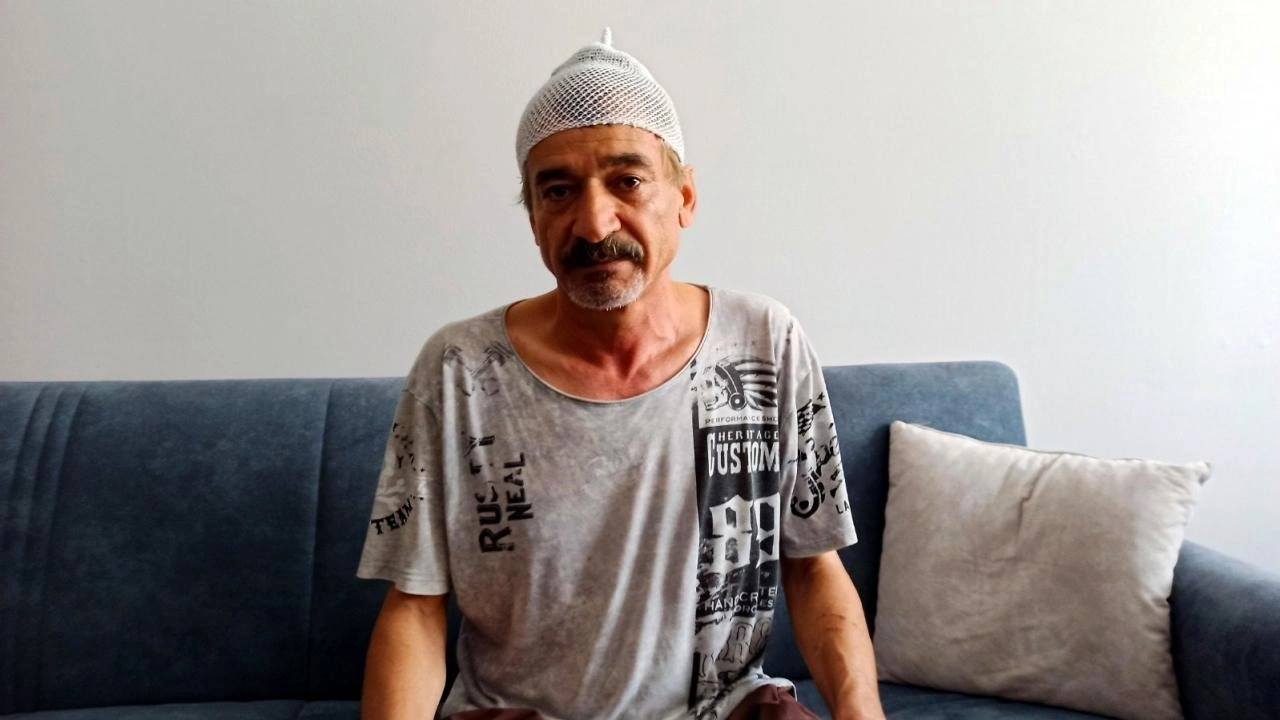 Kaldırımda &ccedil;ay i&ccedil;erken &ouml;l&uuml;mden d&ouml;nd&uuml;