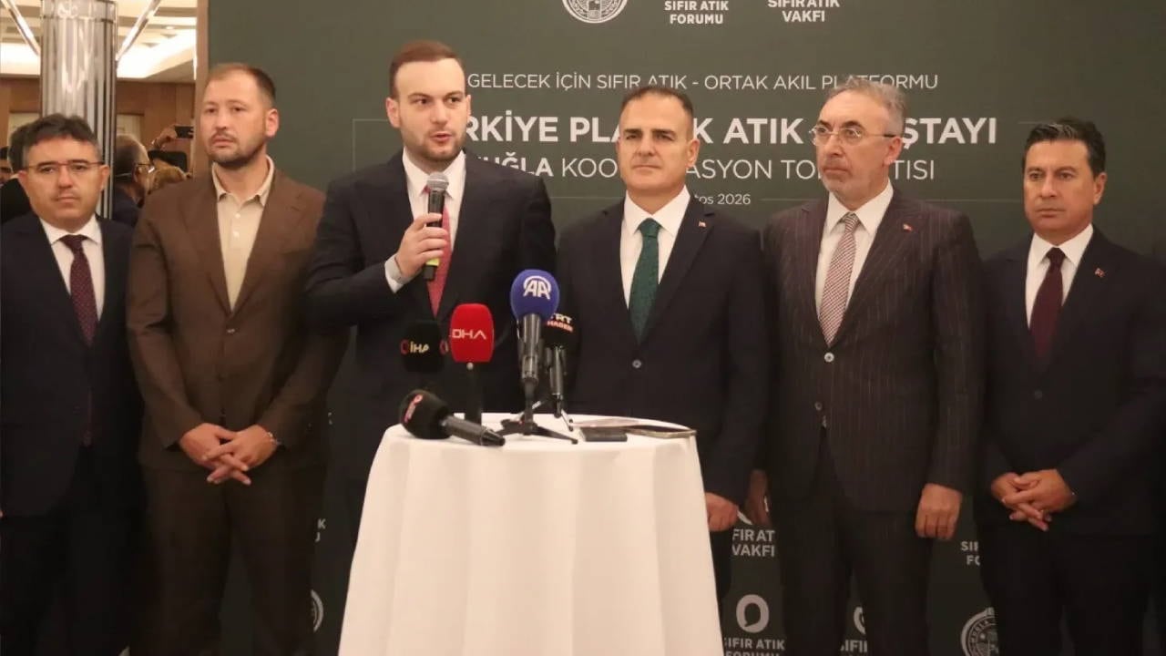Muğla&rsquo;da plastik atık toplantısı: 'Mikroplastik insan sağlığını ve turizmi tehdit ediyor'