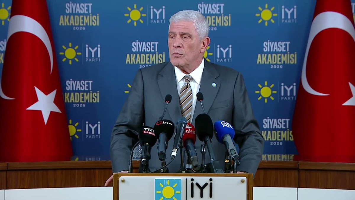 M&uuml;savat Dervişoğlu: O emeklimizden akan kan, h&uuml;k&uuml;mete sı&ccedil;ramıştır