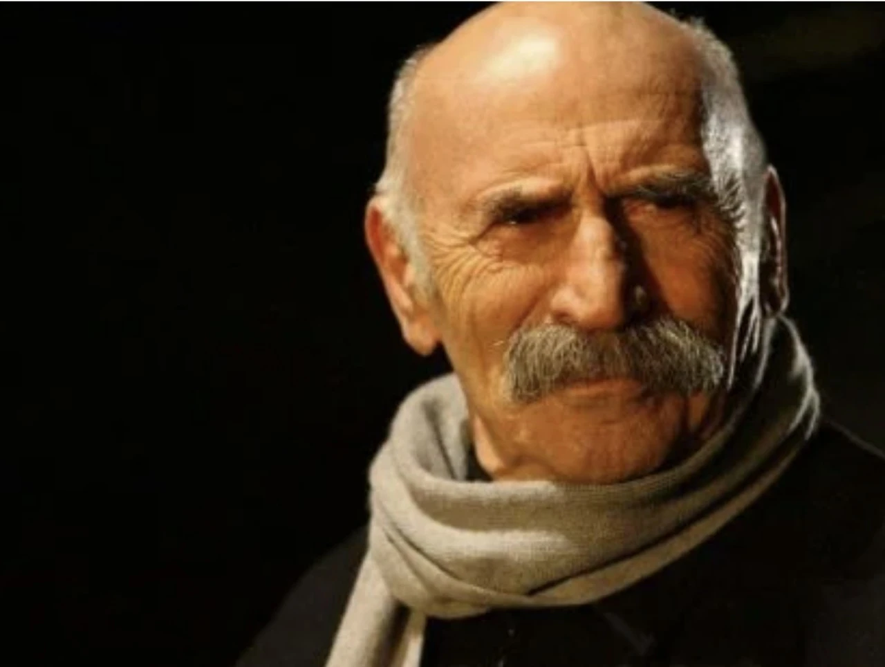 Tuncel Kurtiz &ouml;l&uuml;m&uuml;n&uuml;n 13. yılında anıldı