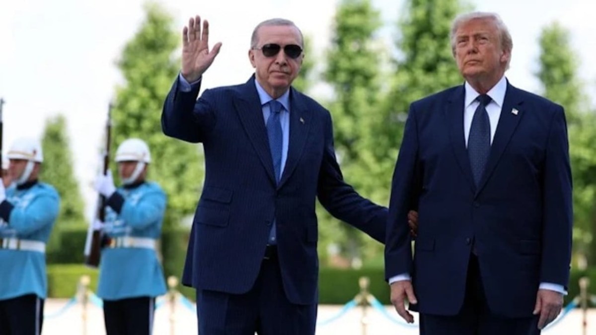 ABD Başkanı Trump&rsquo;tan CAATSA a&ccedil;ıklaması: Erdoğan dostum, onu mutlu edecek şeyi yaparım