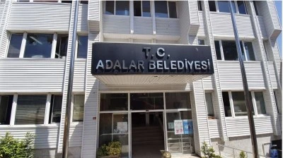 Adalar Belediyesi AKP'ye ge&ccedil;ti: Kemal T&uuml;rkyılmaz başkanvekili se&ccedil;ildi
