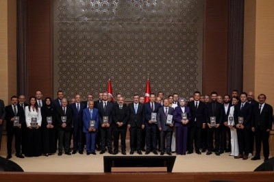 Anadolu Medya &Ouml;d&uuml;lleri&rsquo;nde Demir&ouml;ren Medya&rsquo;ya 3 &ouml;d&uuml;l