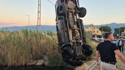 Ara&ccedil; dereye u&ccedil;tu! 2 gen&ccedil;ten acı haber!