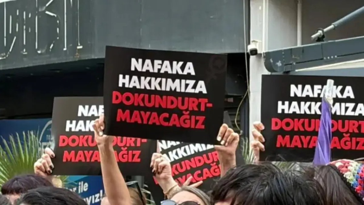AYM&rsquo;nin nafaka kararına kadın &ouml;rg&uuml;tlerinden tepki: &lsquo;Nafaka hakkımıza dokunmayın&rsquo;
