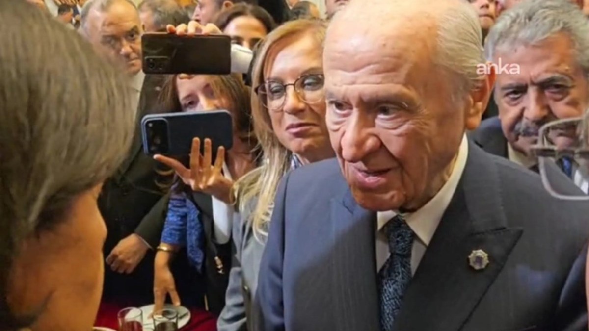Bah&ccedil;eli ile İmralı Heyeti arasında dikkat &ccedil;eken diyalog: Selamımı s&ouml;ylersiniz olur mu