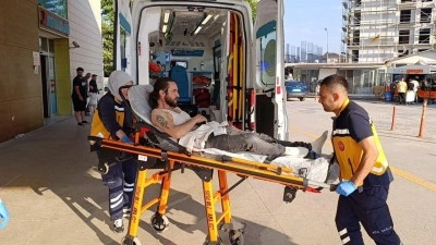 Borcunu istediği arkadaşı tarafından bı&ccedil;aklandı