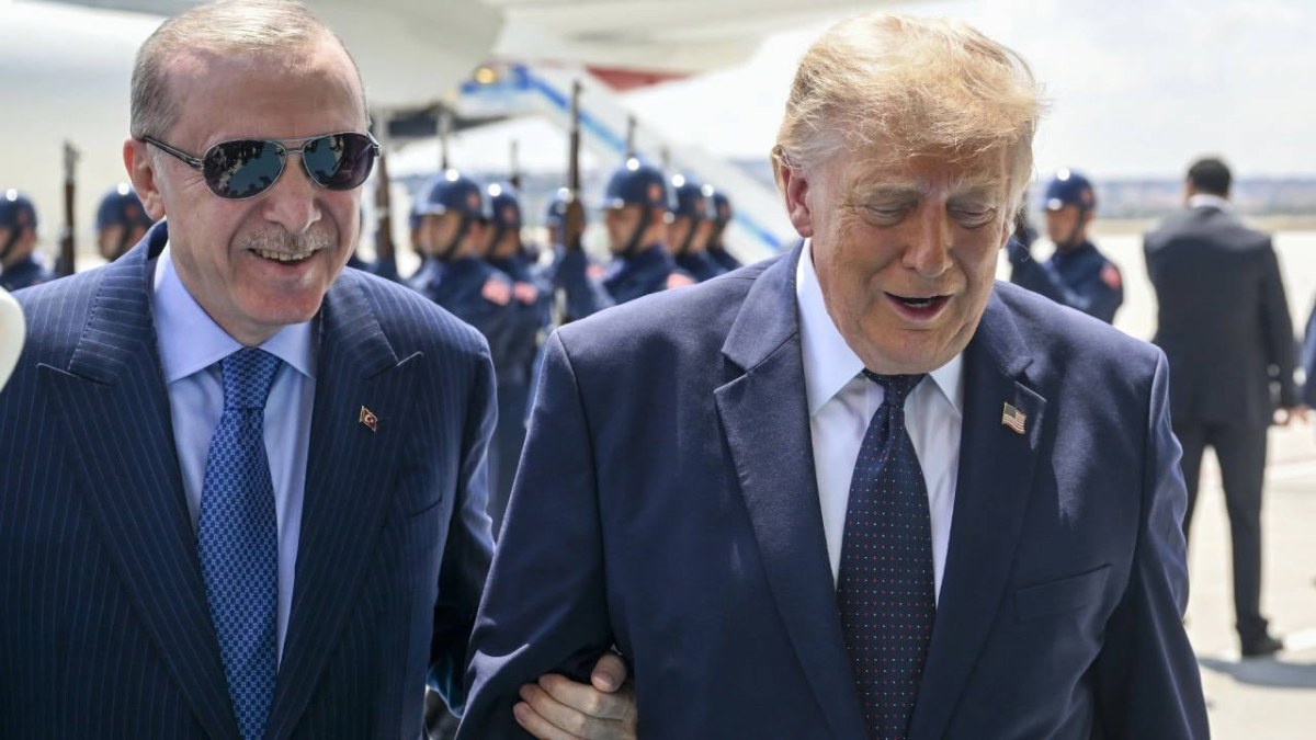 CAATSA yaptırımları g&uuml;ndemde: Trump&rsquo;tan dikkat &ccedil;eken 'T&uuml;rkiye' ve 'Erdoğan' mesajı!
