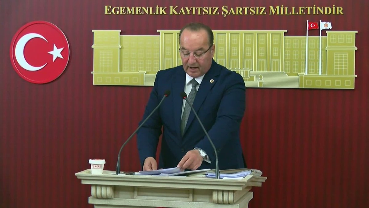 CHP&rsquo;li Akay: "Batuhan Mumcu'nun BTK Y&ouml;netim Kurulu &uuml;yeliğinde kalmaması gerekir"