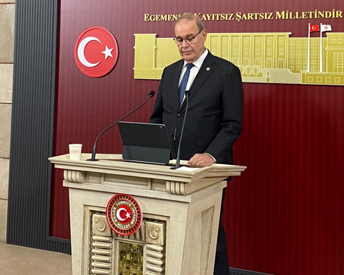 CHP'li &Ouml;ztrak: Mersin B&uuml;y&uuml;kşehir Belediye Başkanımız derhal serbest bırakılmalı