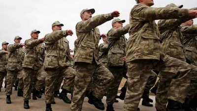 &Ccedil;ifte vatandaşlar i&ccedil;in muafiyet yolda! Gurbet&ccedil;ilere askerlik d&uuml;zenlemesi geliyor