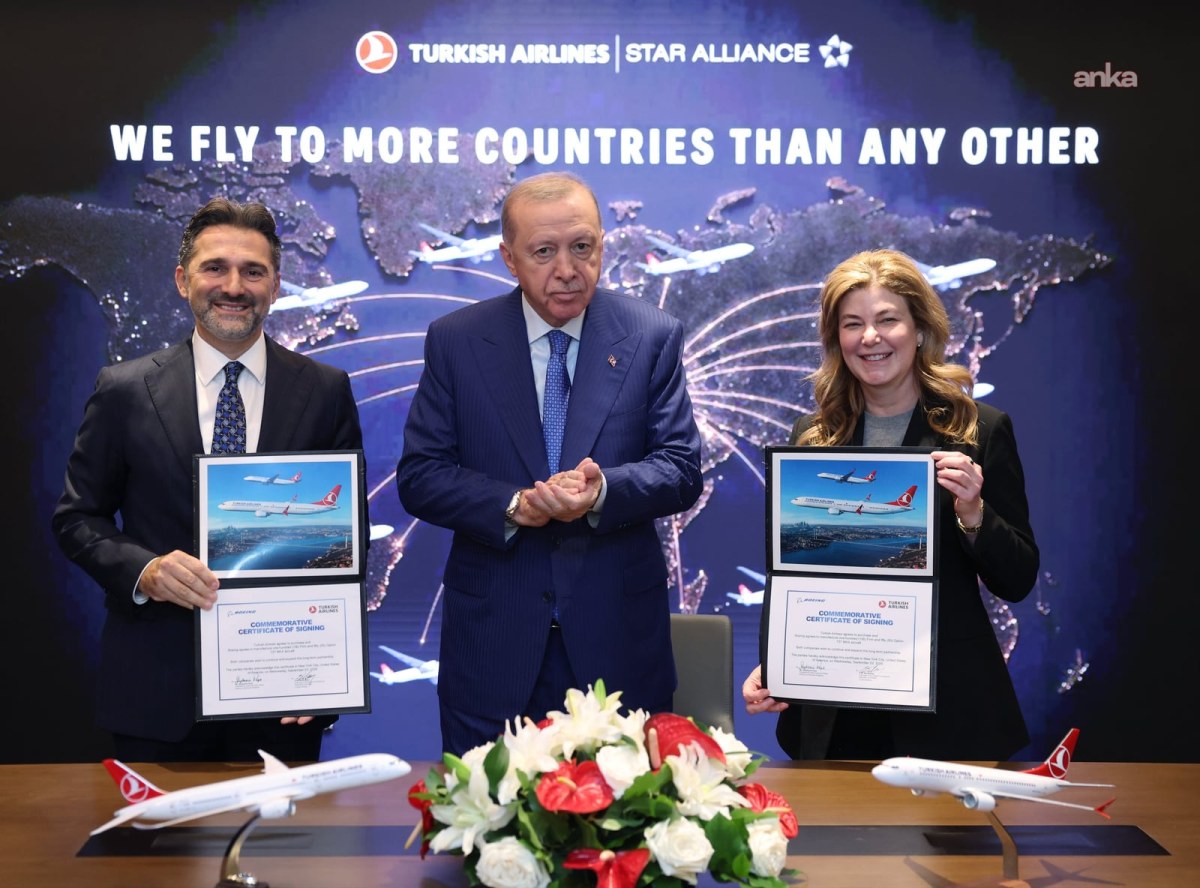 Cumhurbaşkanı Erdoğan, THY ile Boeing arasındaki anlaşmanın imza t&ouml;renine katıldı