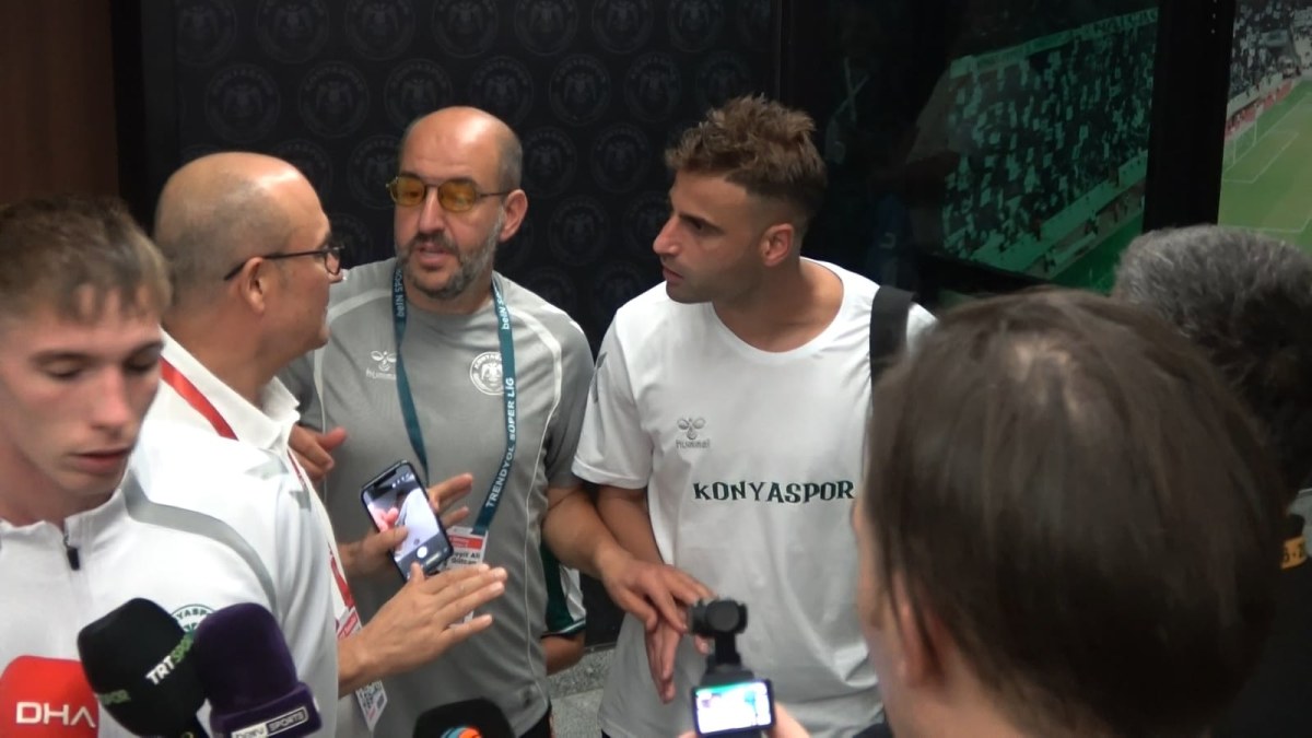 Deniz T&uuml;r&uuml;&ccedil;, TFF Temsilcisiyle tartıştı