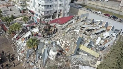 Depremde 35 kişinin &ouml;ld&uuml;ğ&uuml; Ezgi Apartmanı davasında karar bekleniyor
