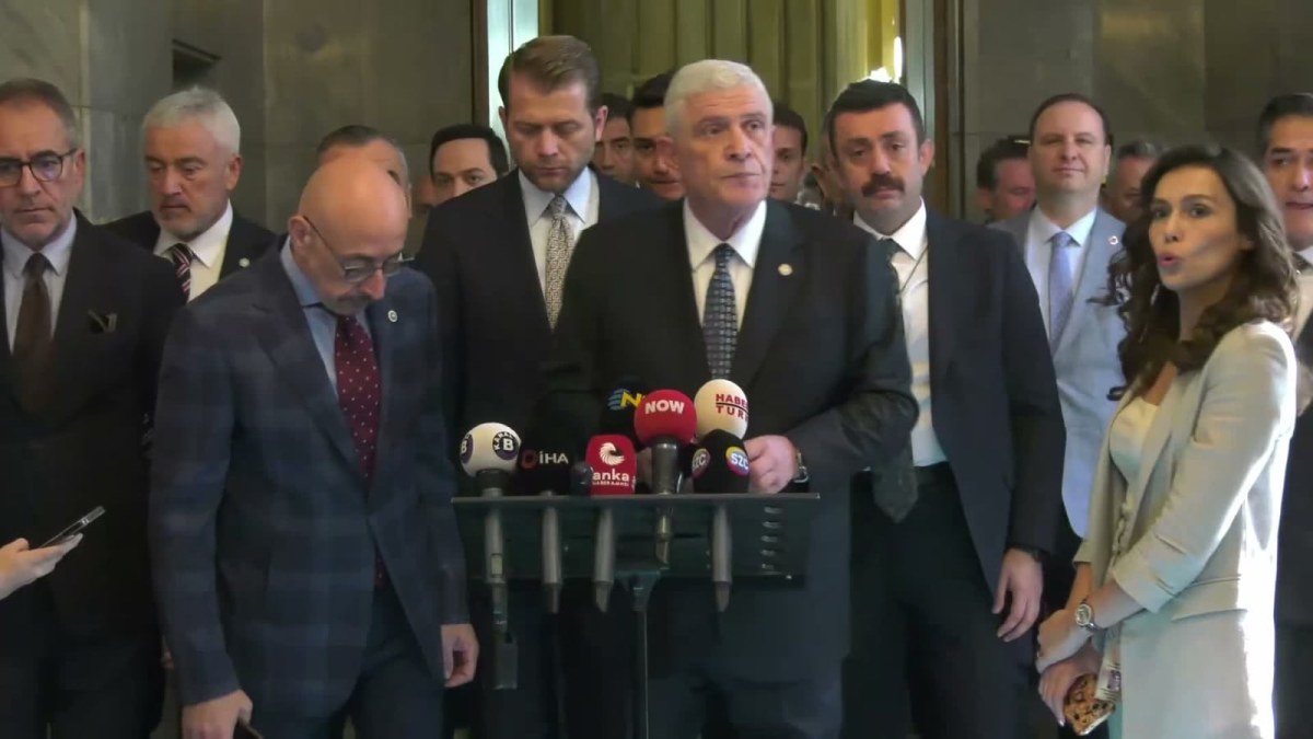 Dervişoğlu'ndan "Erdoğan'ın adaylığı" sorusuna yanıt: "Siyasi meşrebine yakışıyorsa, kanuni a&ccedil;ıdan bunu yapabilme imkanları vardır"