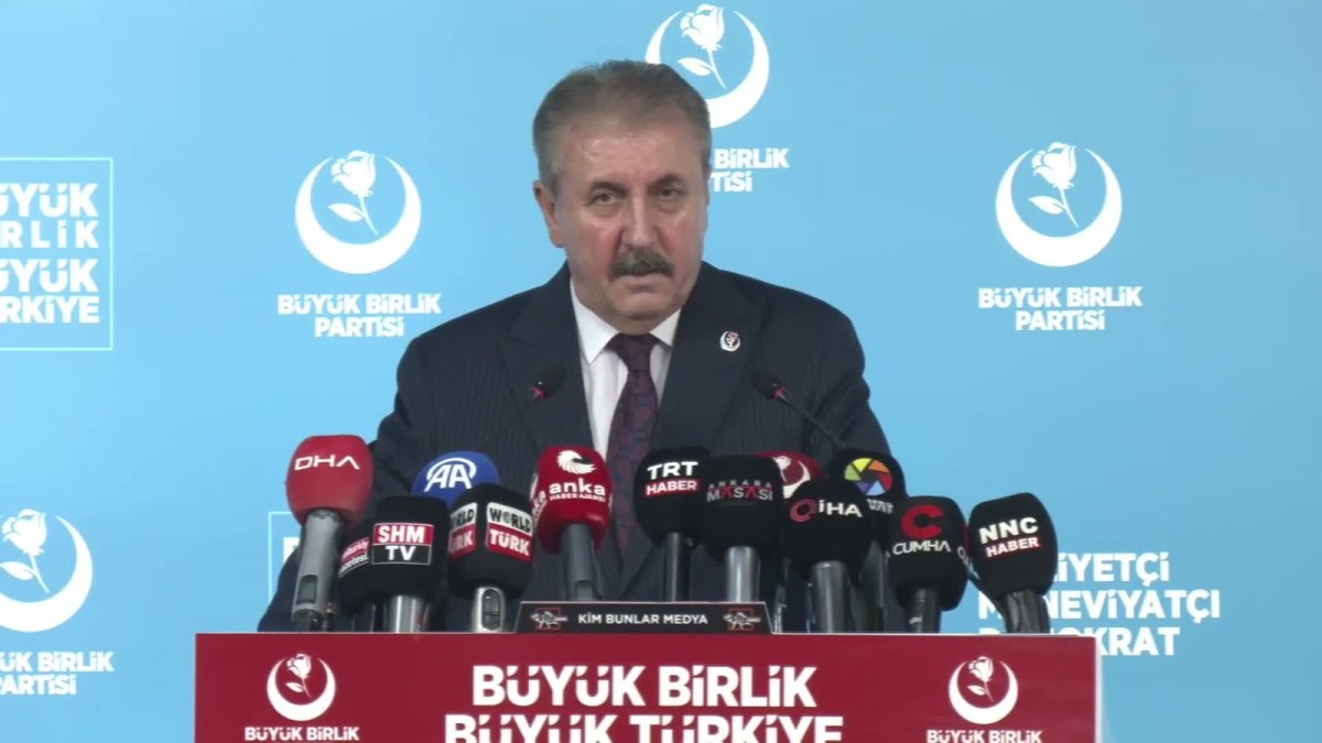 Destici'den "Fon krizi" a&ccedil;ıklaması: &ldquo;Bu zararlar mutlaka ama mutlaka vurgunculardan ve devleti soyanlardan karşılanmalı"