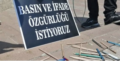Dezenformasyon Yasası&rsquo;nın yereldeki y&uuml;z&uuml;: Soruşturma bitiyor, baskı s&uuml;r&uuml;yor