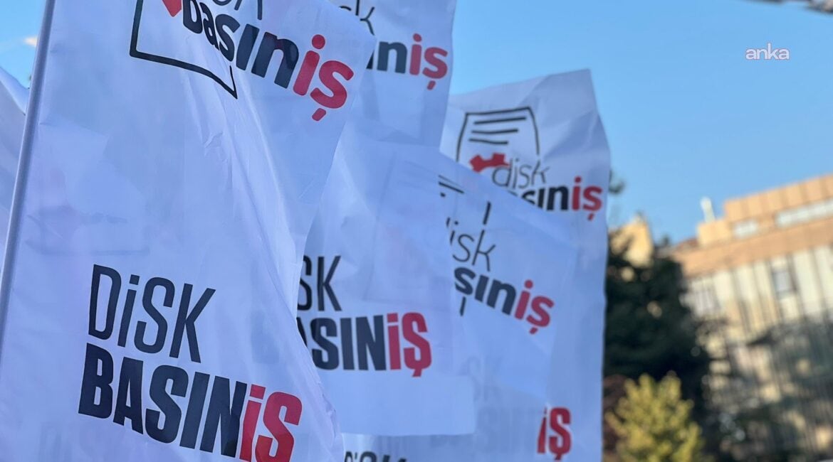 DİSK Basın-İş'ten sosyal medya hesaplarına y&ouml;nelik erişim engellerine tepki: "Sistematik X sans&uuml;r&uuml;n&uuml; kabul etmiyoruz"