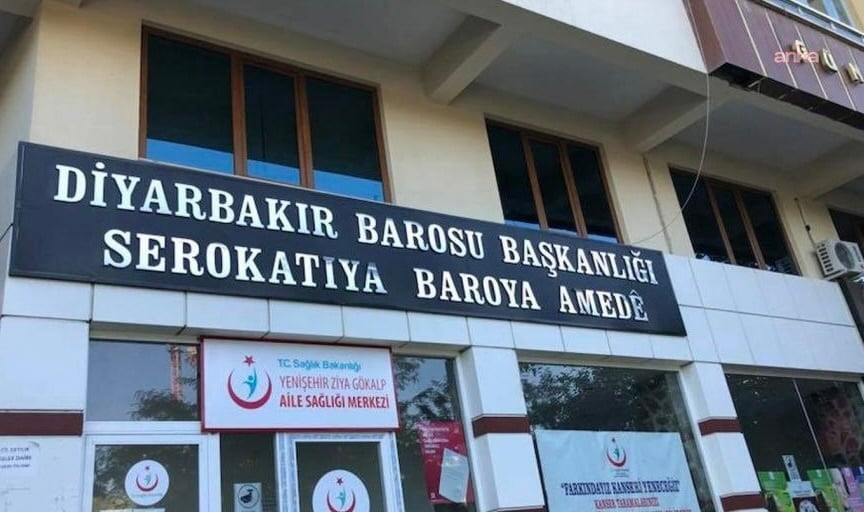 Doğu ve G&uuml;neydoğu&rsquo;daki barolardan ortak a&ccedil;ıklama: &ldquo;Toplumun haber alma hakkını sınırlayan erişim engeli kararlarını kabul edilemez buluyoruz&rdquo;