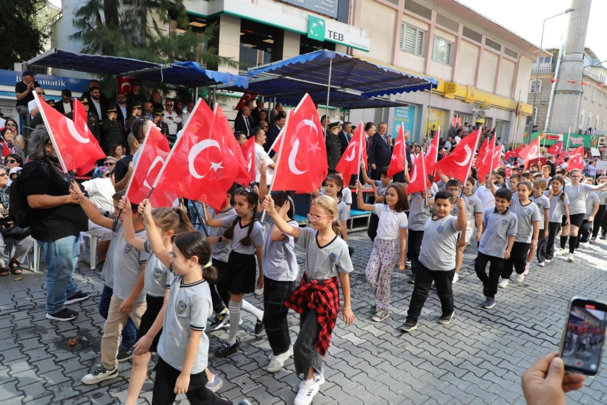 Edremit&rsquo;in Kurtuluşunun 104. yılı coşkuyla kutlanacak
