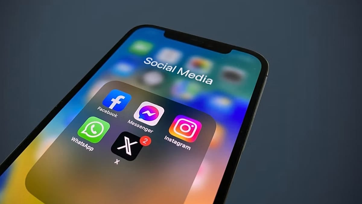 Erişim engeli r&uuml;zgarı b&uuml;y&uuml;yor: Gazetecilerin hesapları da engellendi