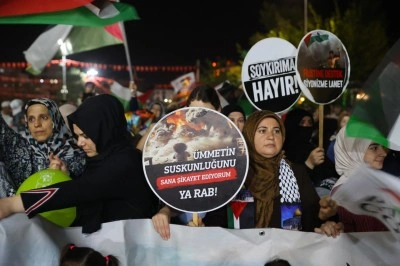Filistin Konvoyu aktivistleri Mardin&rsquo;de miting d&uuml;zenledi