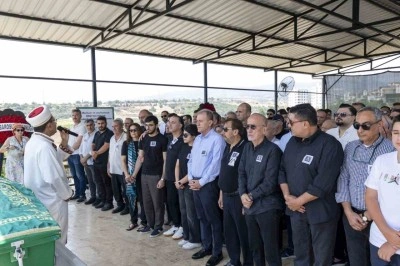 Gazeteci Duygu &Ouml;ks&uuml;z Canova son yolculuğuna uğurlandı