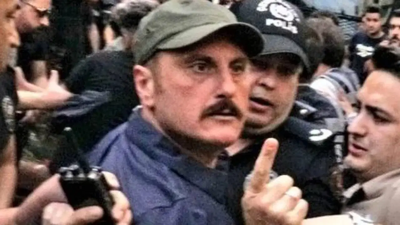 Gazetecilere ve protestoculara sert m&uuml;dahaleleriyle anılıyordu: Hanifi Zengin 1. Sınıf Emniyet M&uuml;d&uuml;r&uuml; r&uuml;tbesine terfi etti