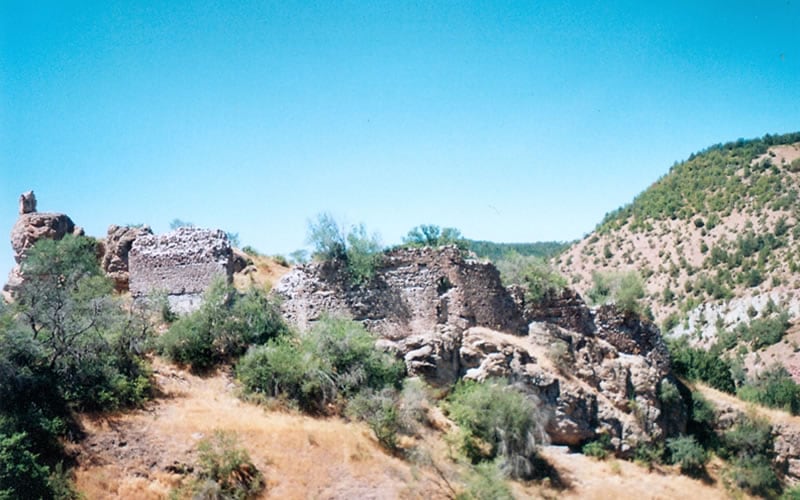 Hacıemiroğulları Kalesi&rsquo;nin turizme kazandırılması talebi