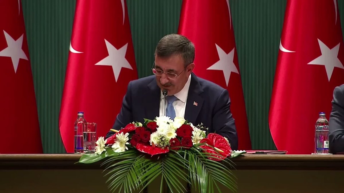Hazine ve Maliye Bakanı Şimşek, OVP kapsamında: "Kamuda tasarrufta bir başarı; gelir dağılımında iyileşme var"