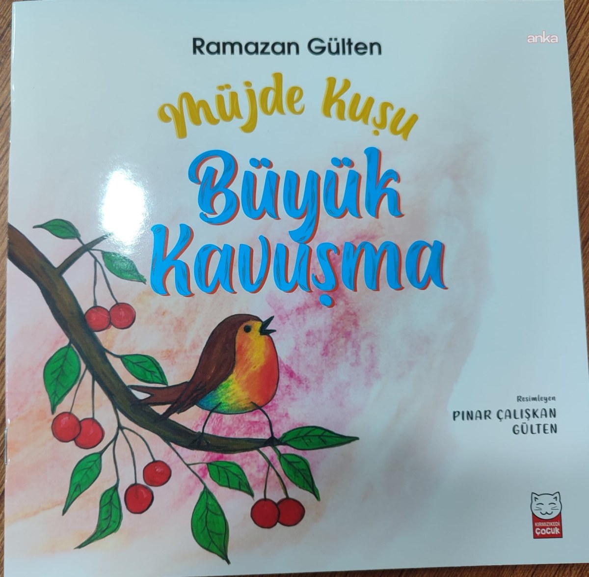 İBB Davası&rsquo;nda 88&rsquo;inci g&uuml;n... G&uuml;lten ailesi, gazetecilere imzalı kitap hediye etti