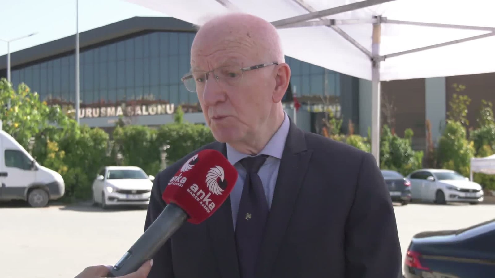 İbrahim Kaboğlu: &ldquo;Duruşmalar gecenin 12&rsquo;sine kadar uzuyorsa bu işkencedir&rdquo;