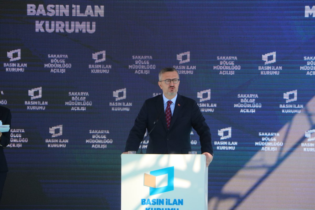 İletişim Başkanı Duran: 'D&uuml;nya beşten b&uuml;y&uuml;kt&uuml;r' ilkesi her ge&ccedil;en g&uuml;n daha g&uuml;&ccedil;l&uuml; karşılık buluyor