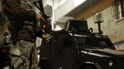 İstanbul&rsquo;da DEAŞ operasyonu: 17 ş&uuml;pheli tutuklandı