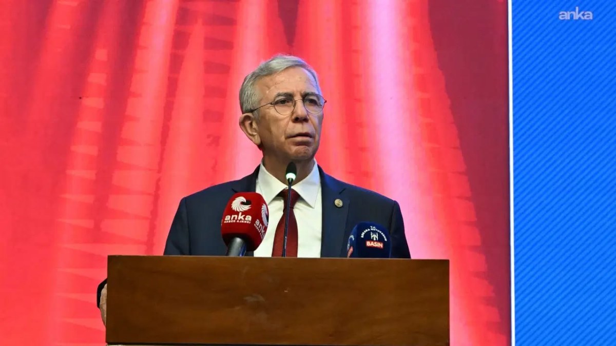 Mansur Yavaş'tan 'CHP istifası' sorusuna yanıt: 'G&ouml;revimi s&uuml;rd&uuml;r&uuml;yorum...'