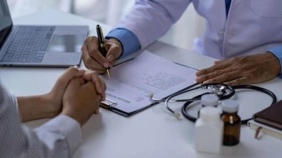 Muayene &uuml;cretlerinde yeni d&ouml;nem! SGK katılım paylarını g&uuml;ncelledi!