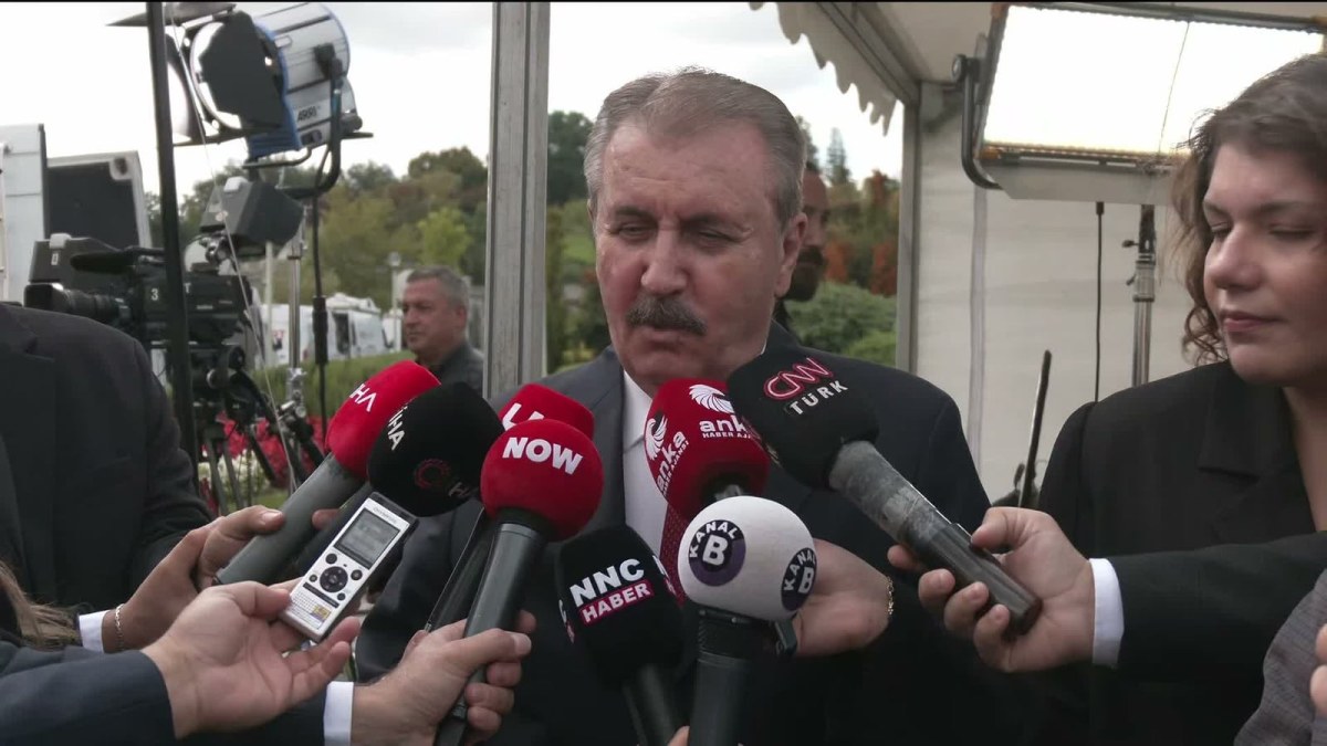 Mustafa Destici'den "fon krizi" değerlendirmesi: "Sorumluluk makamındaki kişiler s&uuml;reci g&ouml;r&uuml;p de sessiz kaldılarsa b&uuml;y&uuml;k su&ccedil;"