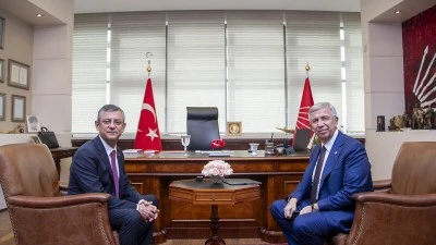 &Ouml;zg&uuml;r &Ouml;zel'den Mansur Yavaş'a istifa sonrası telefon: Kararına saygılıyız