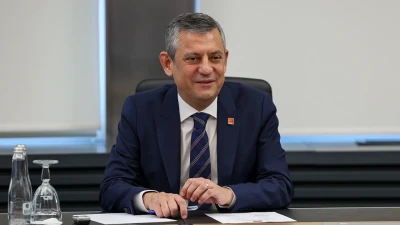 &Ouml;zg&uuml;r &Ouml;zel&rsquo;den Le Figaro&rsquo;da T&uuml;rkiye değerlendirmesi: &ldquo;Kontroll&uuml; muhalefet&rdquo; uyarısı