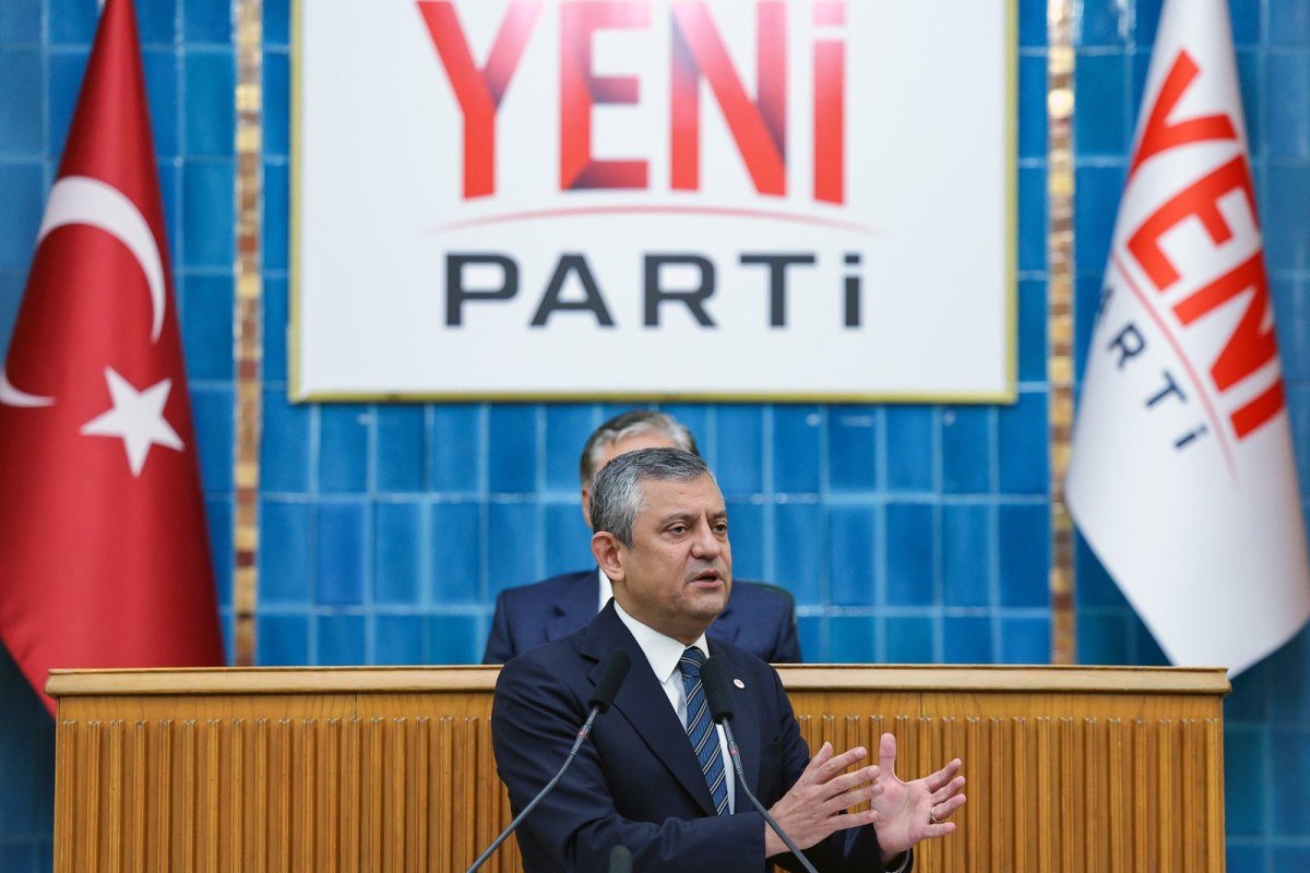 &Ouml;zg&uuml;r &Ouml;zel: Satıp gidenler haindir