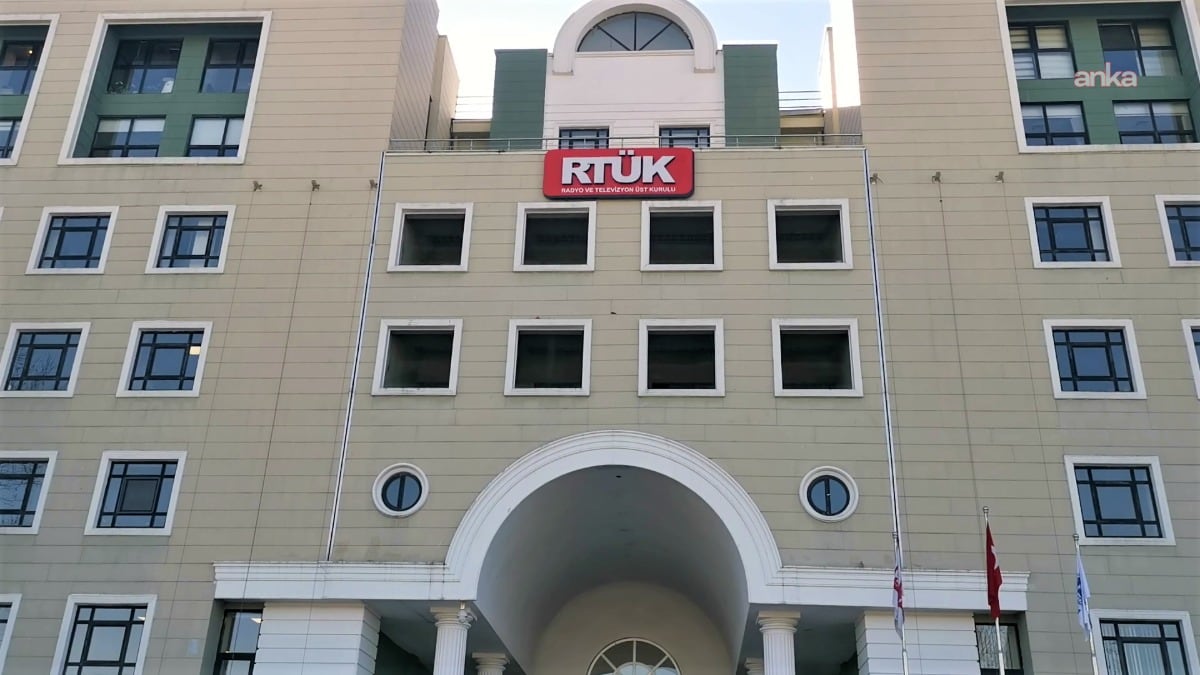 RT&Uuml;K&rsquo;ten Turgutlu&rsquo;daki okul saldırısına ilişkin yayıncılara uyarı
