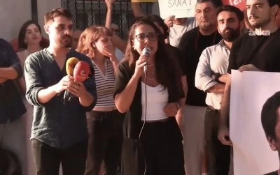 Sera Kadıgil'den Deniz G&ouml;ktaş tepkisi: Deniz&rsquo;in tek su&ccedil;u bu korku d&uuml;zeninden korkmamak!