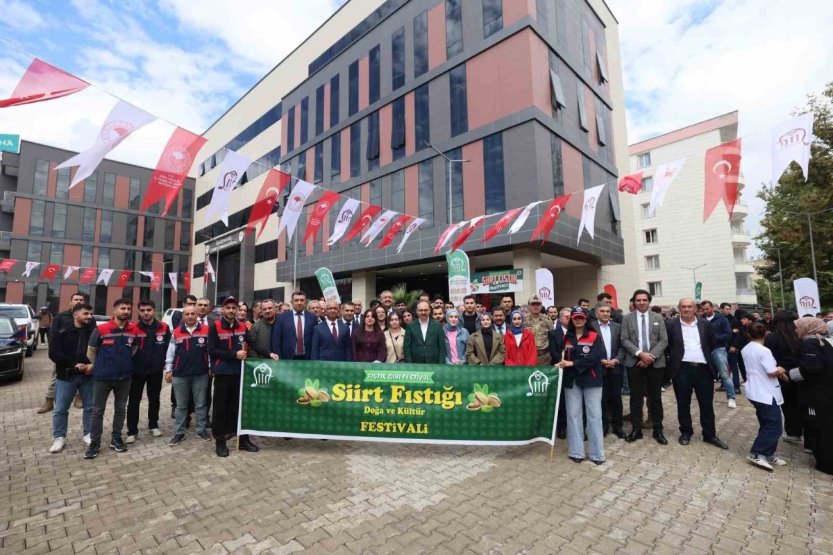 Siirt&rsquo;in fıstığı, k&uuml;lt&uuml;r&uuml; ve doğası festivalde buluştu