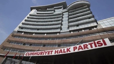 Sinan Burhan&rsquo;dan CHP kulisi: Bu hafta kritik bir hamle gelebilir